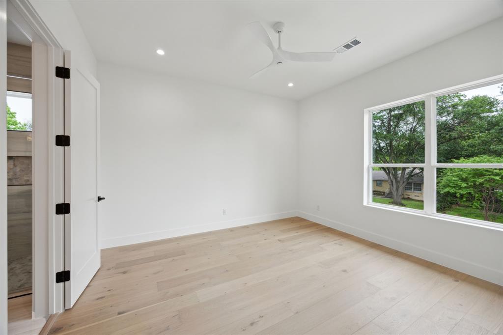 3815 Hawick Lane Dallas, TX 75220 - Photo 27 of 39