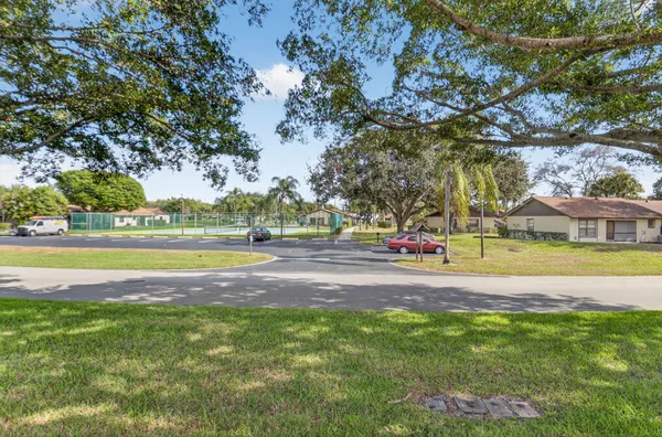 $289,000 | 28 Vía De Casas Norte, Unit 28, Boynton Beach, FL 33426