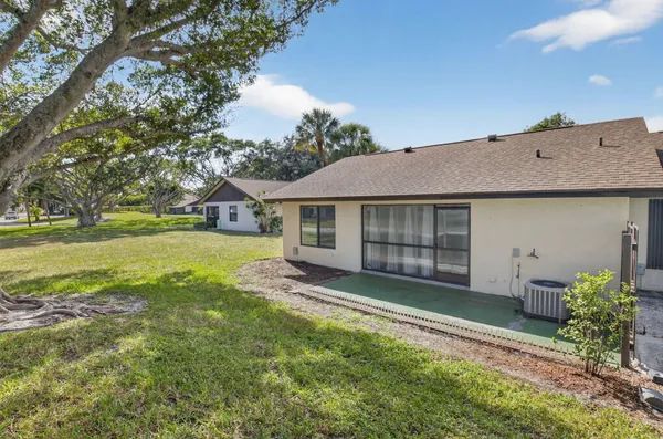 $289,000 | 28 Vía De Casas Norte, Unit 28, Boynton Beach, FL 33426