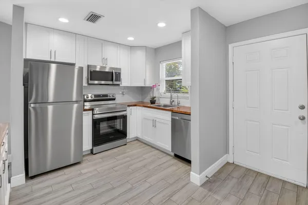 $289,000 | 28 Vía De Casas Norte, Unit 28, Boynton Beach, FL 33426