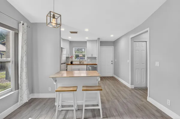 $289,000 | 28 Vía De Casas Norte, Unit 28, Boynton Beach, FL 33426