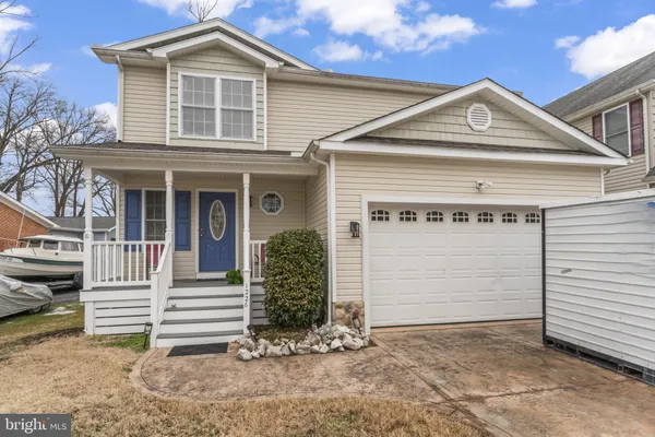 $670,000 | 1226 Bancroft Avenue, Colonial Beach, VA 22443