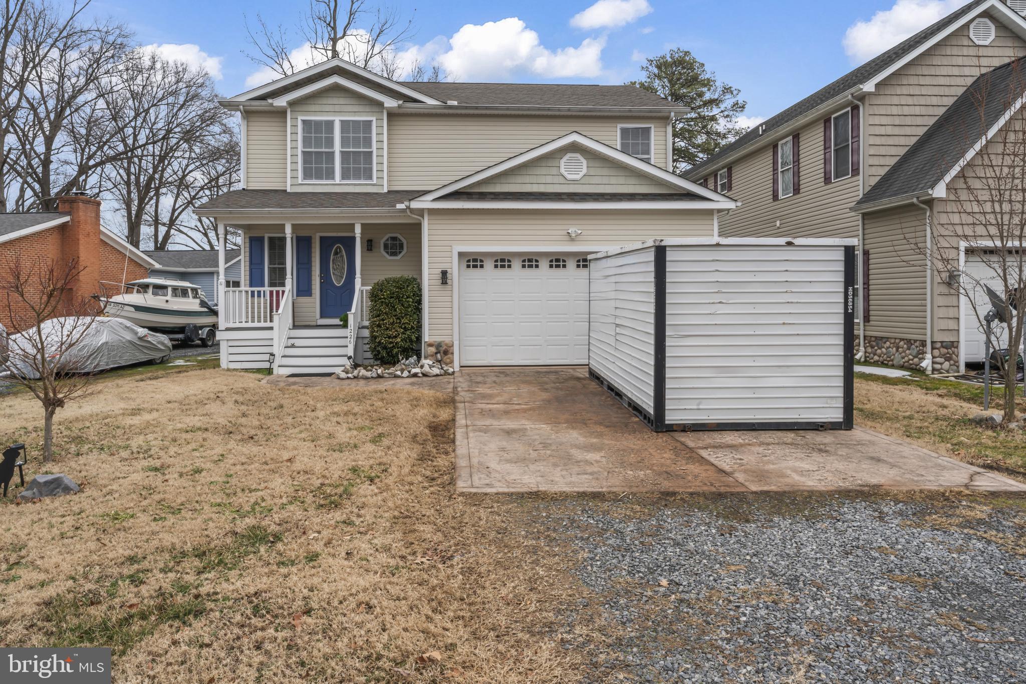 1226 Bancroft Avenue Colonial Beach, VA 22443 - Photo 3 of 41