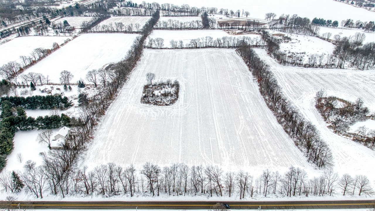 40 West Berry Road Jackson, MI 49201 - Photo 3 of 20