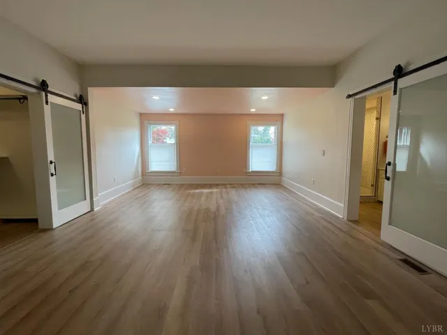 $985,000 | 1221 Oakwood Street, Bedford, VA 24523