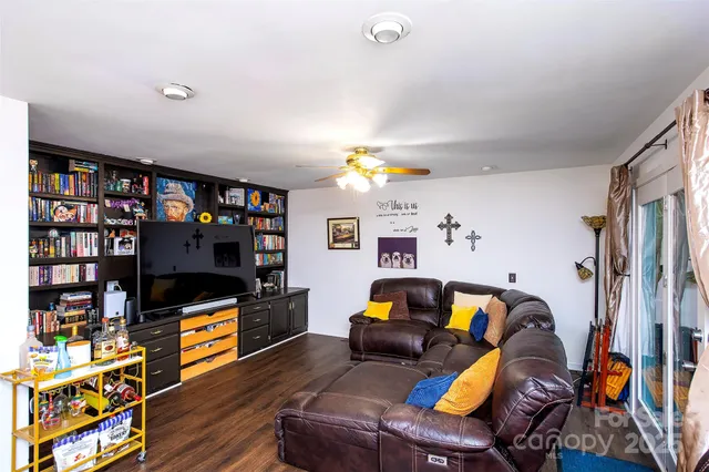 $565,000 | 8327 Loma Linda Lane, Unit 11, Waxhaw, NC 28173