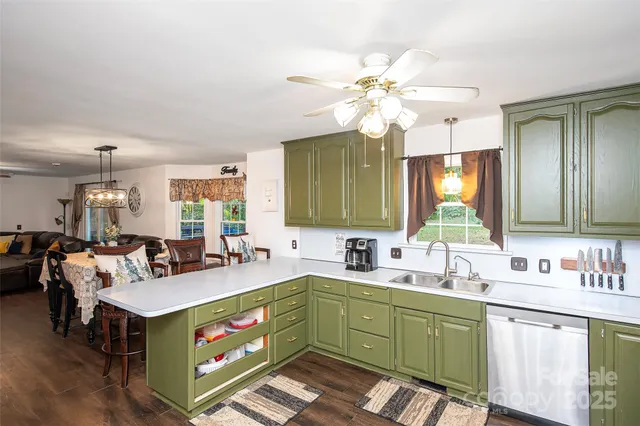 $565,000 | 8327 Loma Linda Lane, Unit 11, Waxhaw, NC 28173