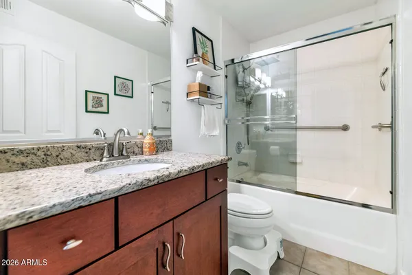 $425,000 | 5104 North 32nd Street, Unit 144, Phoenix, AZ 85018