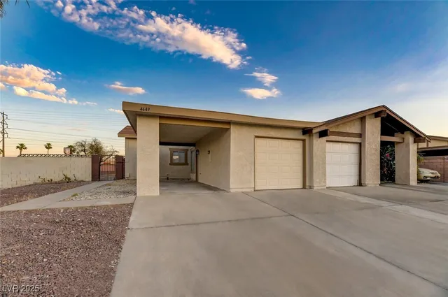 $1,775 | 4649 Vía Torino, Las Vegas, NV 89103
