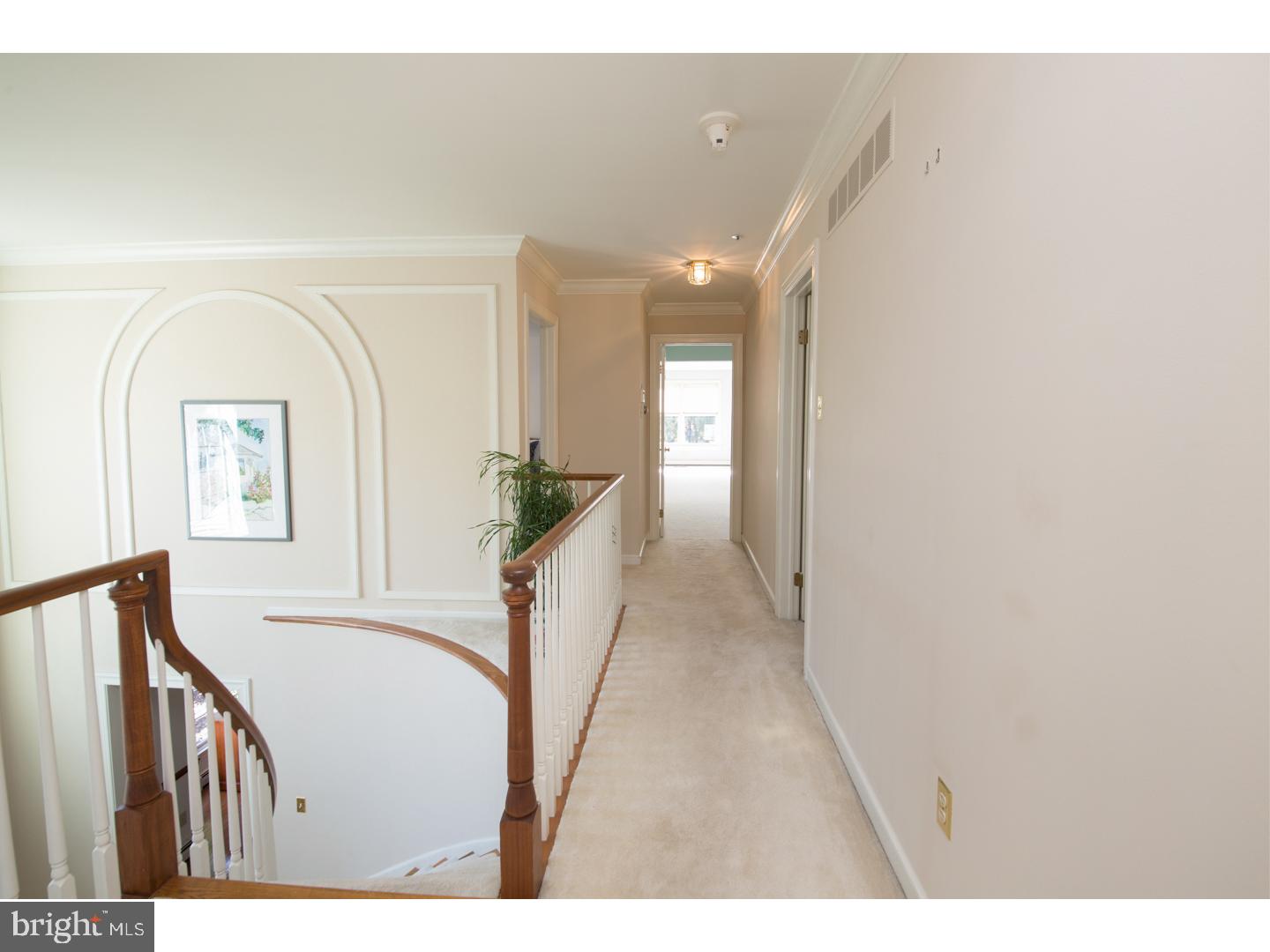 742 Lookout Lane Wayne, PA 19087 - Photo 13 of 25 Hallway