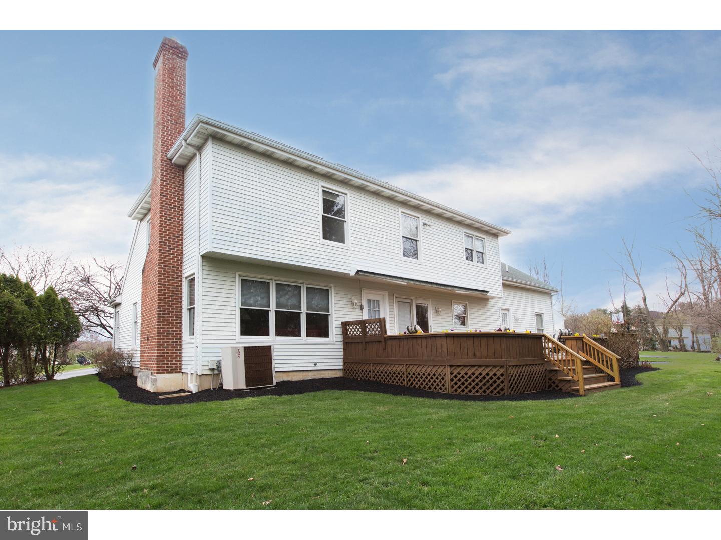 742 Lookout Lane Wayne, PA 19087 - Photo 25 of 25 Back Yard