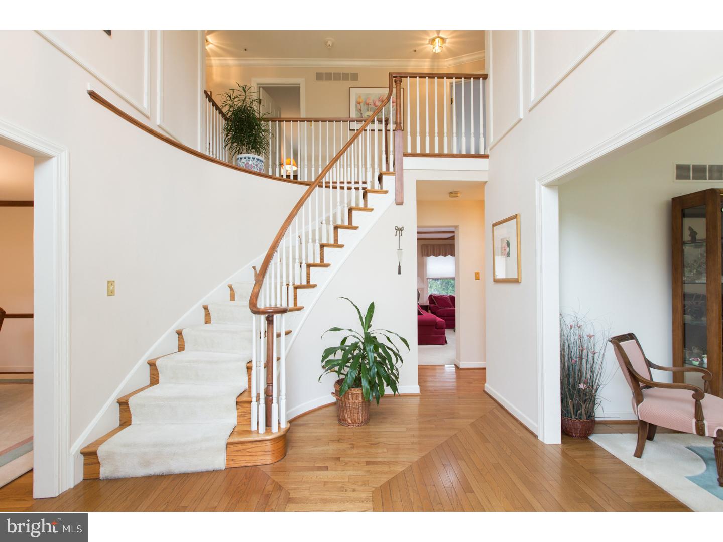 742 Lookout Lane Wayne, PA 19087 - Photo 4 of 25 Foyer