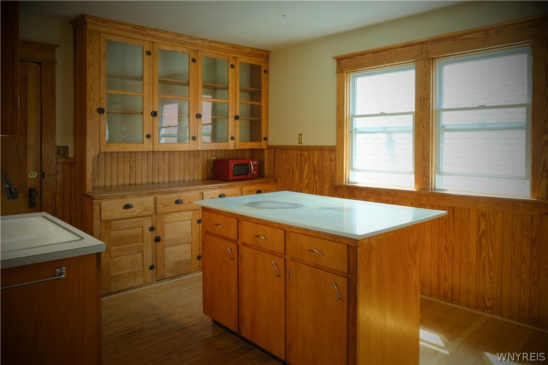 47 Bridgeman Street, Unit UPPR Buffalo, NY 14207 - Photo 3 of 13 Gallery Image 3