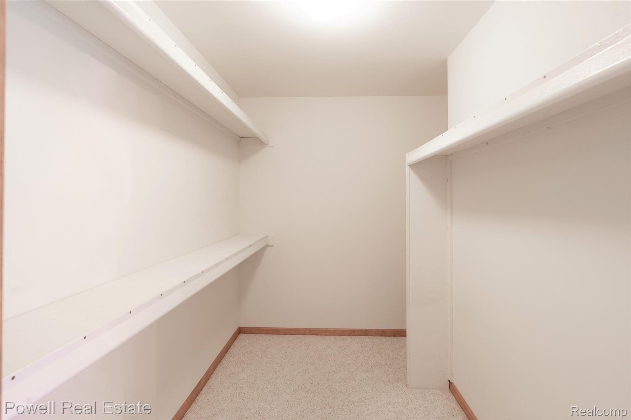 1699 Smith Road Lapeer, MI 48446 - Photo 17 of 54 Master Closet.jpg