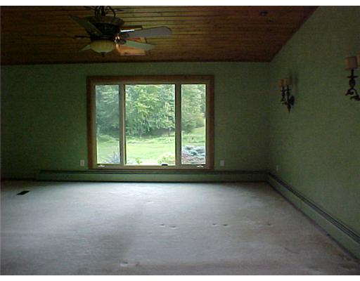 985 Pippin Orchard Road Cranston, RI 02831 - Photo 7 of 10 Master Bedroom.