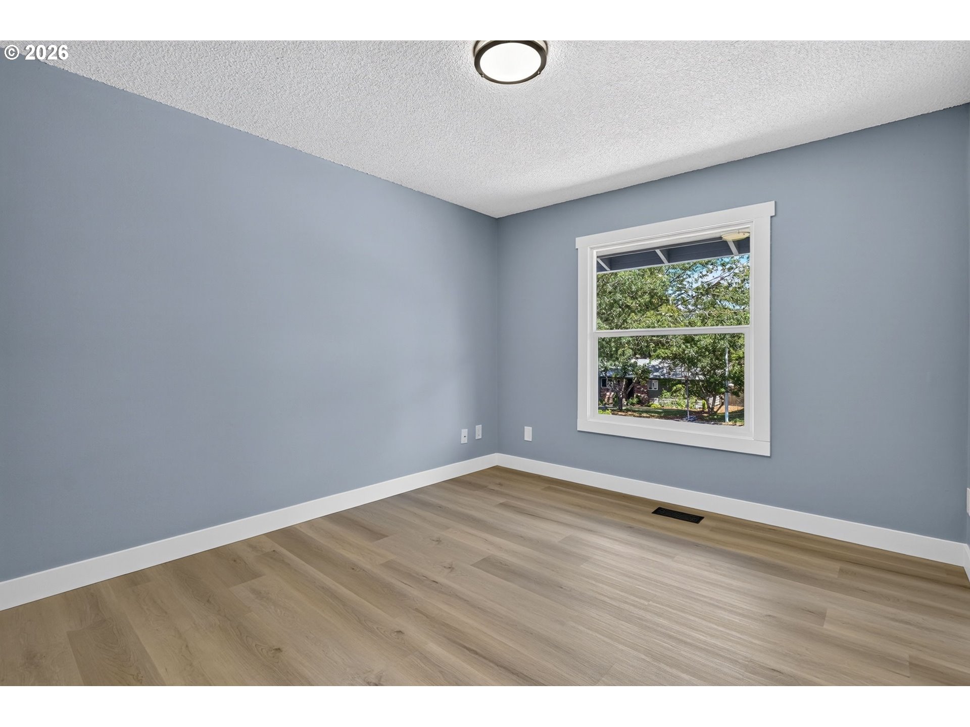 5685 Southwest 207th Avenue Beaverton, OR 97078 - Photo 22 of 43 Bedroom