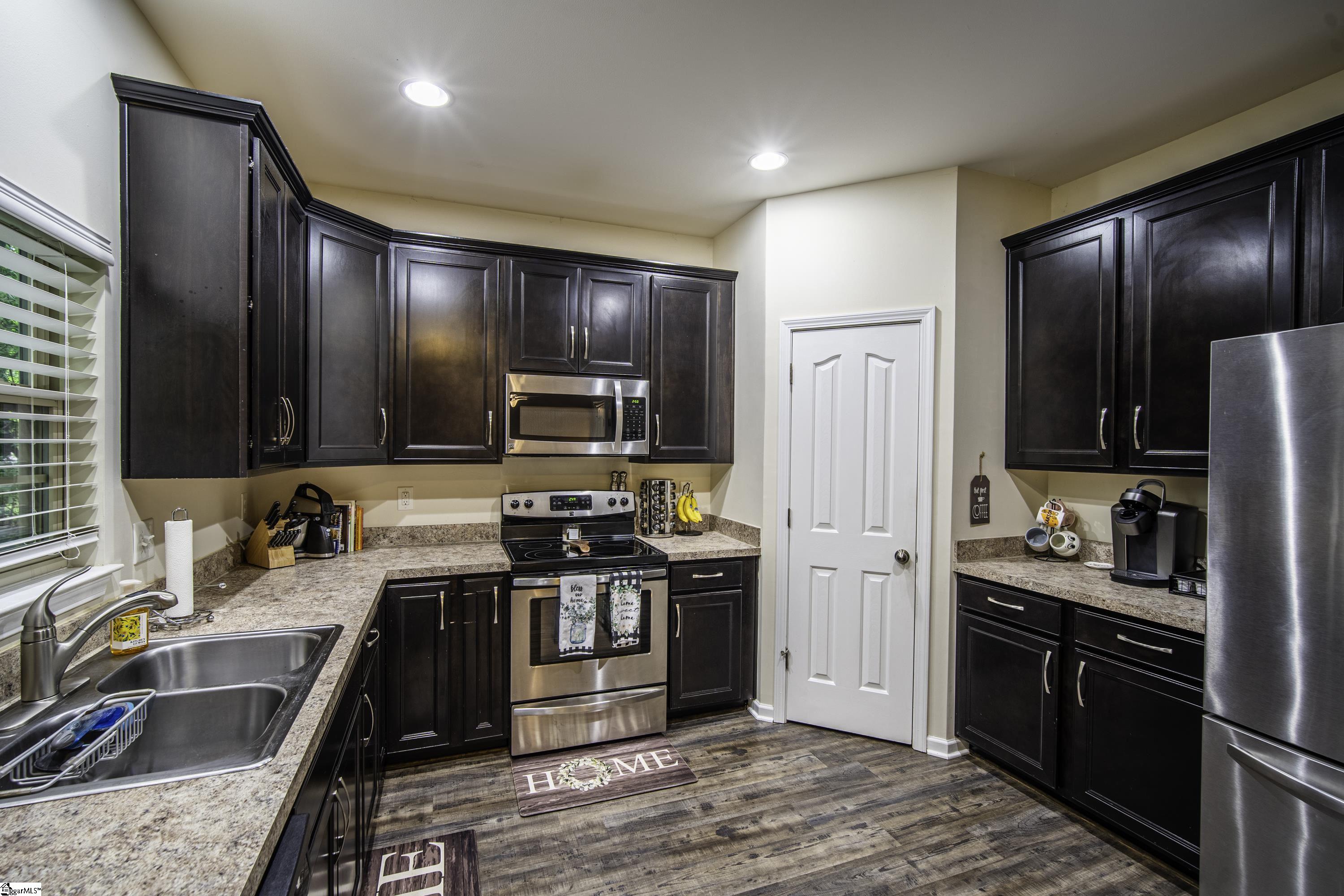 20 Killarney Lane Greer, SC 29650 - Photo 11 of 41 Gallery Image 11