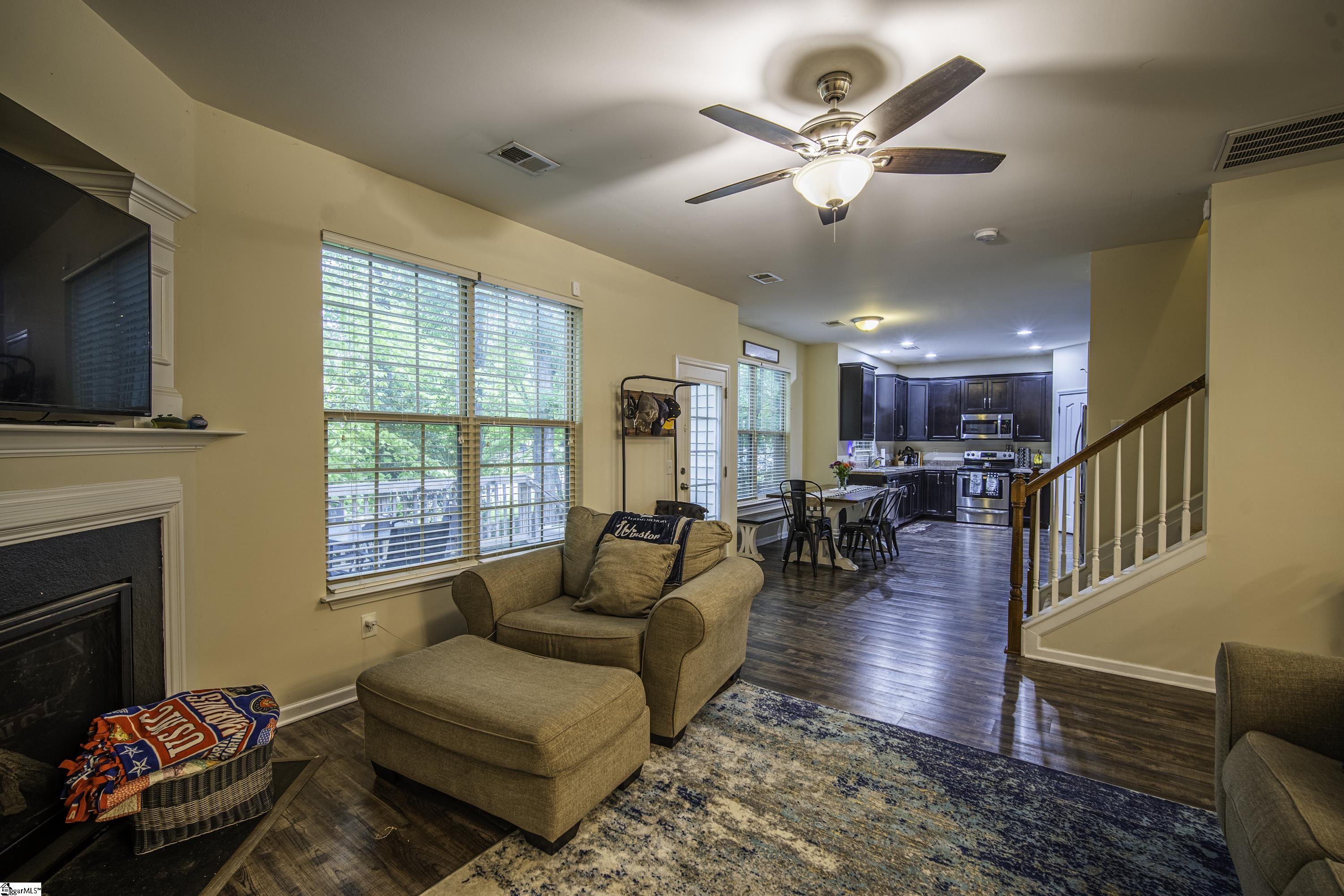 20 Killarney Lane Greer, SC 29650 - Photo 6 of 41 Gallery Image 6