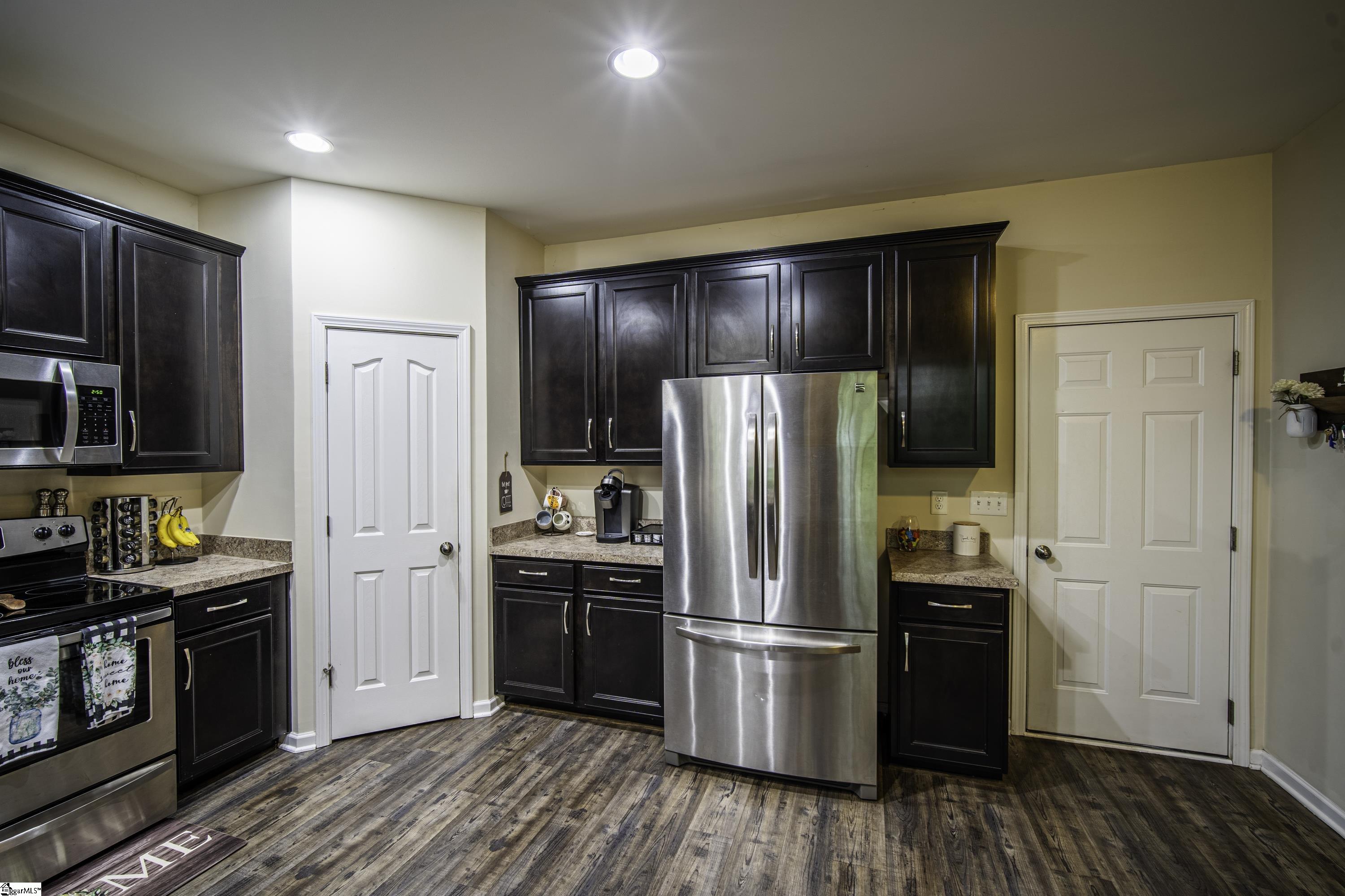 20 Killarney Lane Greer, SC 29650 - Photo 10 of 41 Gallery Image 10