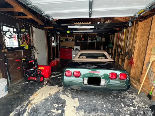 $199,999 | 249 North Meadowbrook Parkway, Cheektowaga, NY 14206