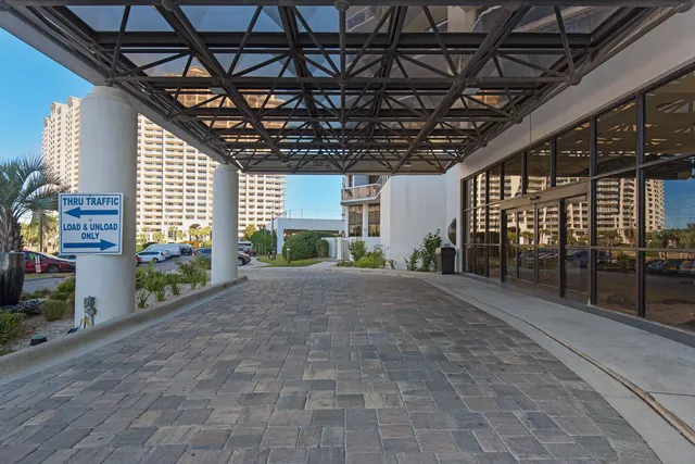 a view of porch with patio