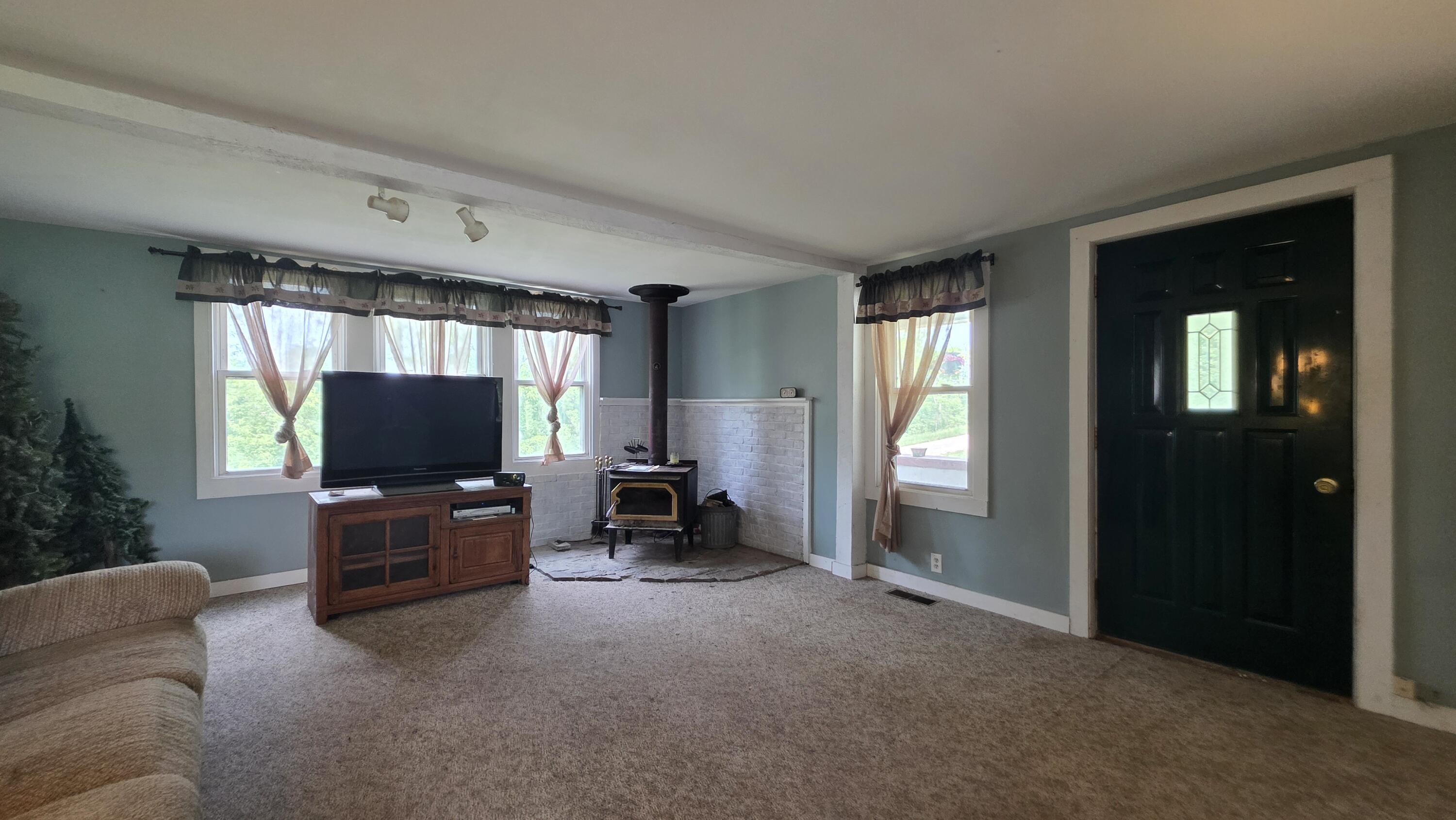 17281 Ely Road Manchester, MI 48158 - Photo 10 of 90 20260608_150752