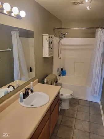 $329,900 | 8535 Robin Run Way, Avon, IN 46123
