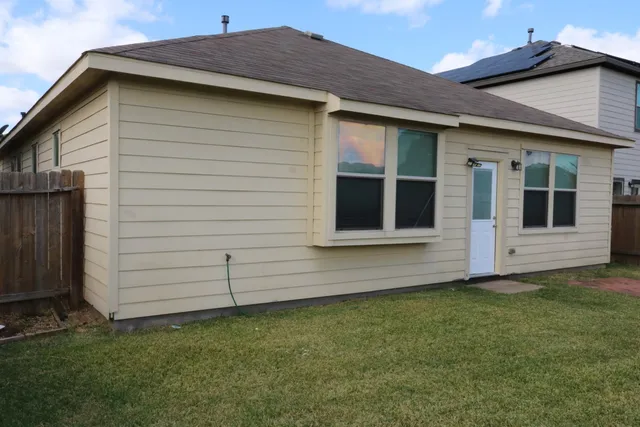 $1,750 | 19631 Little Pine Lane, Katy, TX 77449