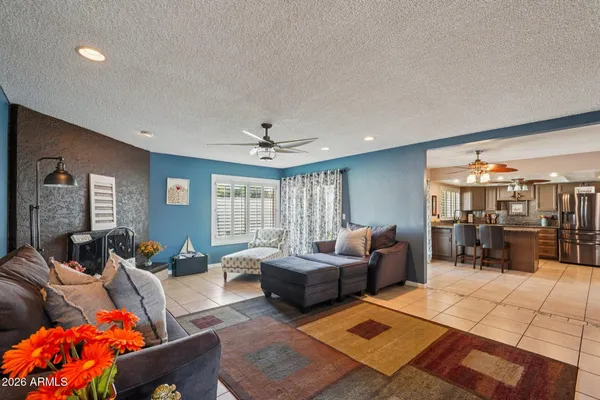 $859,900 | 1810 East Harmont Drive, Phoenix, AZ 85020