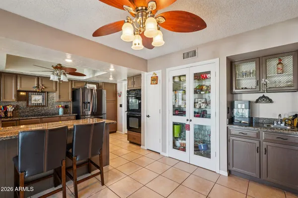 $859,900 | 1810 East Harmont Drive, Phoenix, AZ 85020