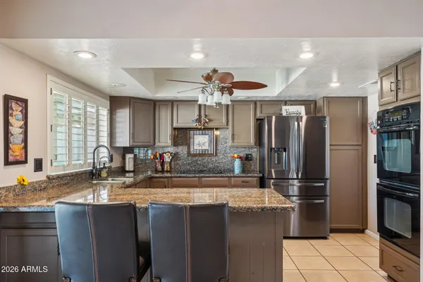 $859,900 | 1810 East Harmont Drive, Phoenix, AZ 85020