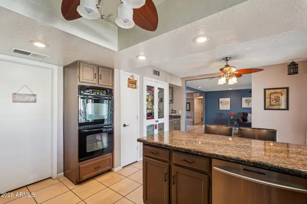 $859,900 | 1810 East Harmont Drive, Phoenix, AZ 85020