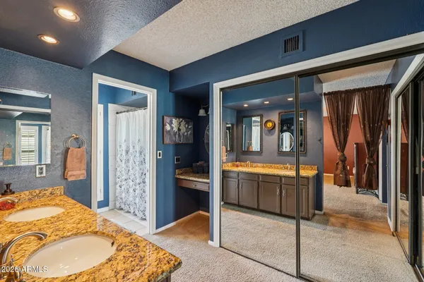 $859,900 | 1810 East Harmont Drive, Phoenix, AZ 85020