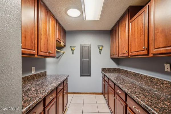 $859,900 | 1810 East Harmont Drive, Phoenix, AZ 85020