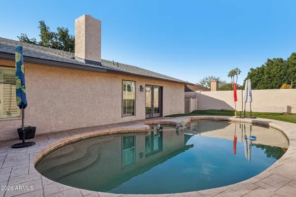 $859,900 | 1810 East Harmont Drive, Phoenix, AZ 85020