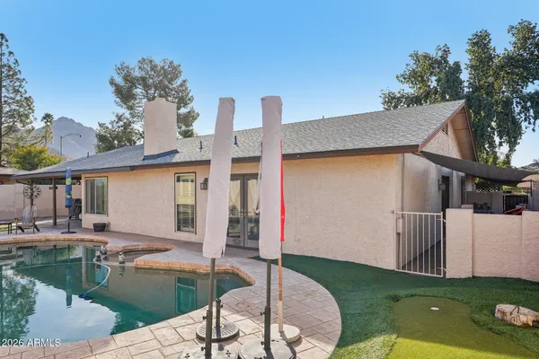 $859,900 | 1810 East Harmont Drive, Phoenix, AZ 85020