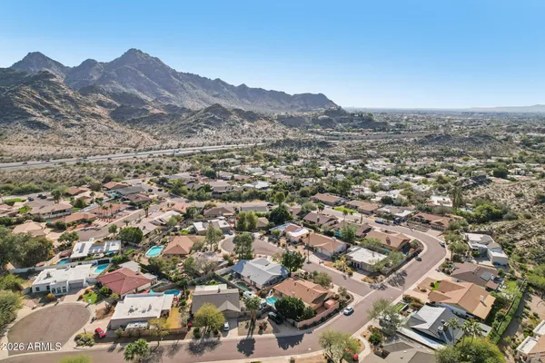 $859,900 | 1810 East Harmont Drive, Phoenix, AZ 85020
