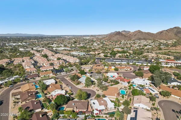 $859,900 | 1810 East Harmont Drive, Phoenix, AZ 85020