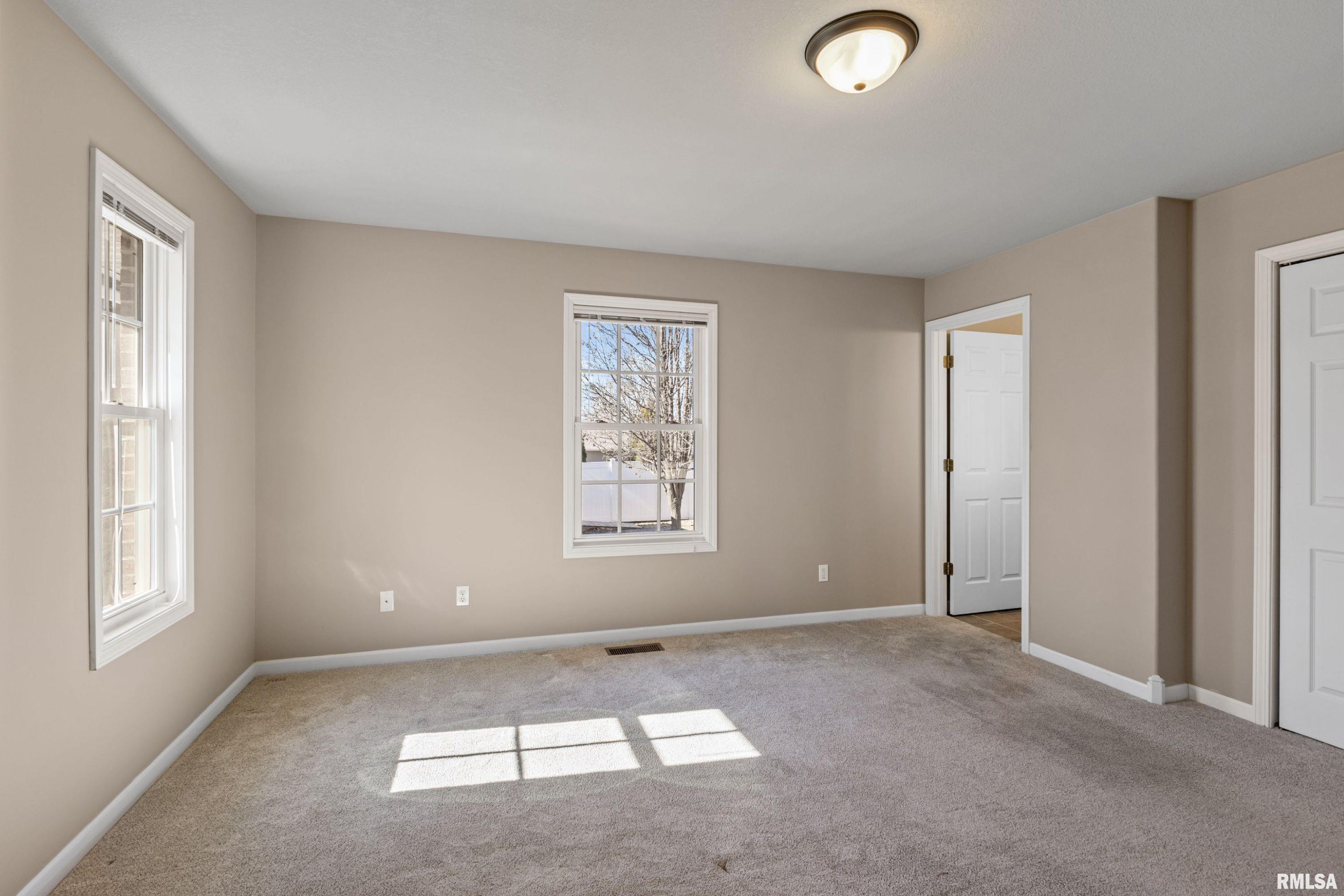 1003 Abbey Ridge Court Quincy, IL 62305 - Photo 11 of 23