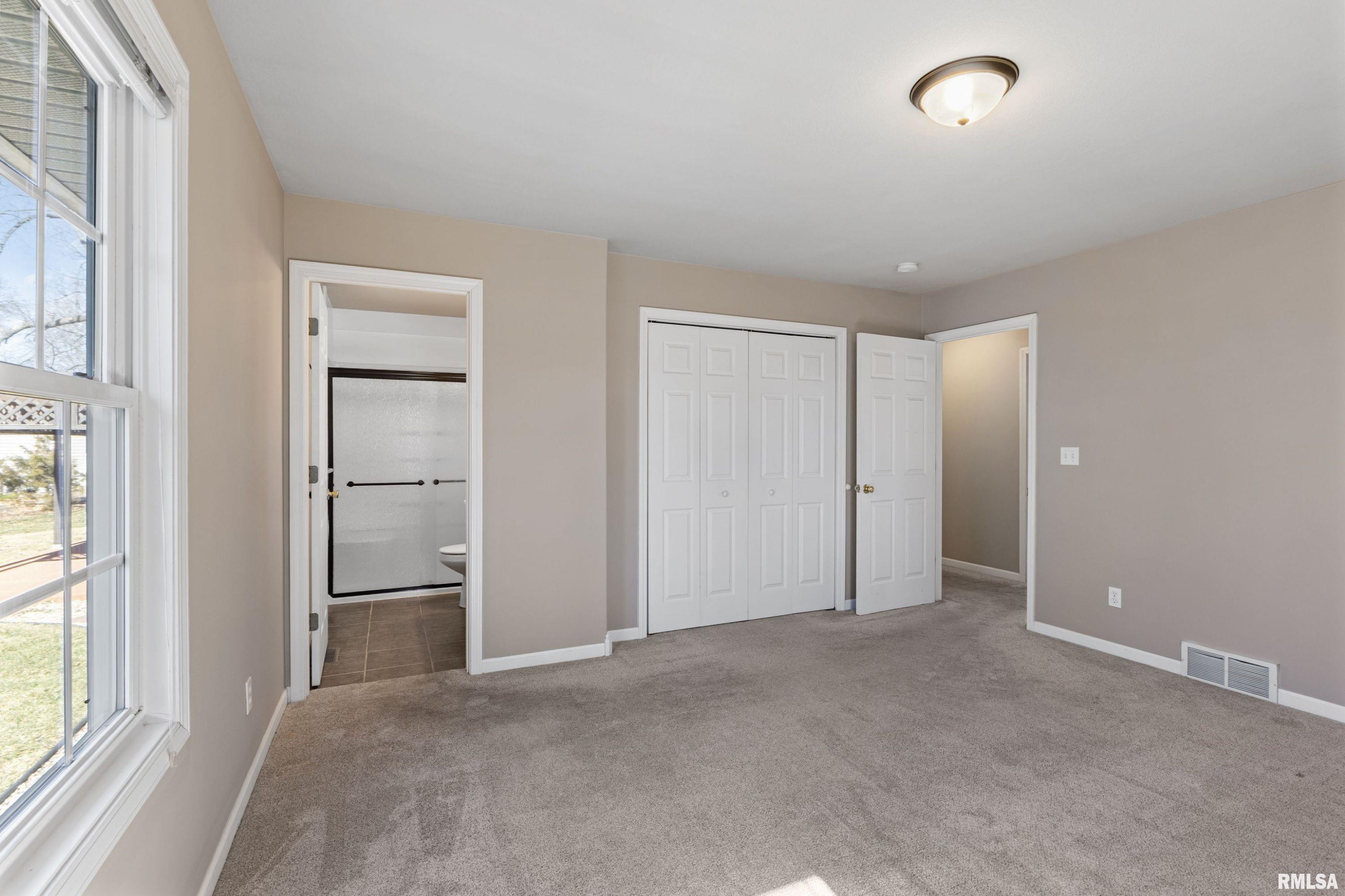 1003 Abbey Ridge Court Quincy, IL 62305 - Photo 12 of 23