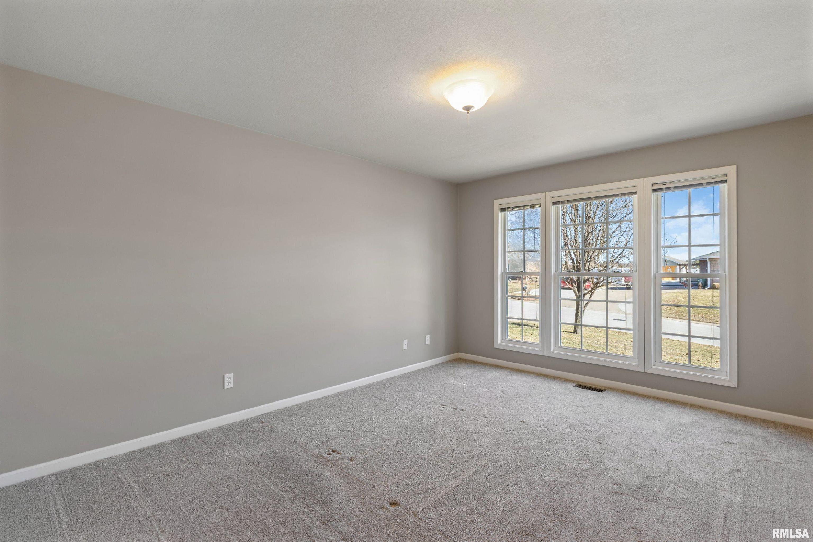 1003 Abbey Ridge Court Quincy, IL 62305 - Photo 14 of 23