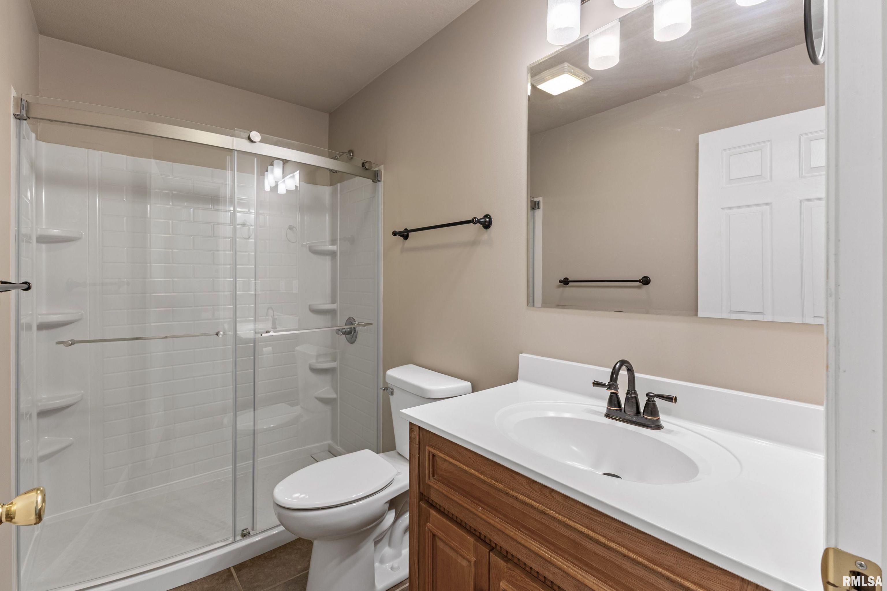 1003 Abbey Ridge Court Quincy, IL 62305 - Photo 15 of 23