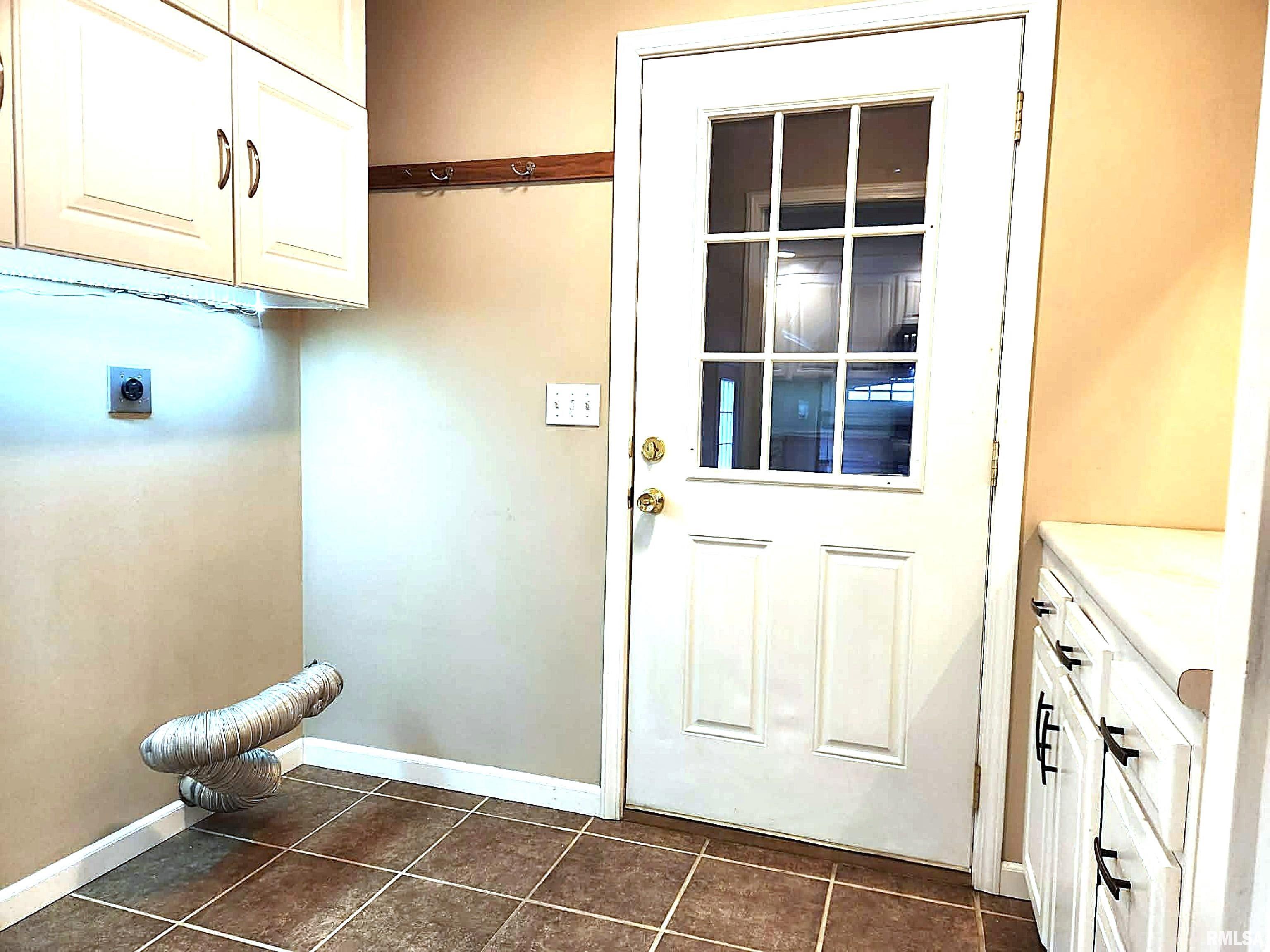 1003 Abbey Ridge Court Quincy, IL 62305 - Photo 10 of 23