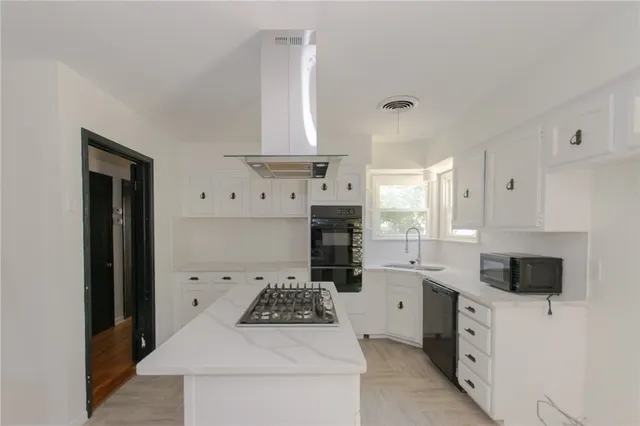 $1,595 | 522 Chase Drive, Corpus Christi, TX 78412