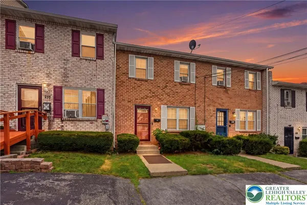 $265,000 | 216 9th Avenue, Bethlehem, PA 18018