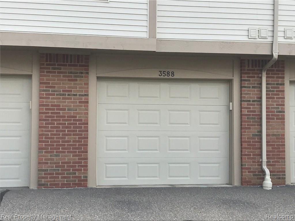 3588 Oakmonte Boulevard Rochester, MI 48306 - Photo 17 of 19