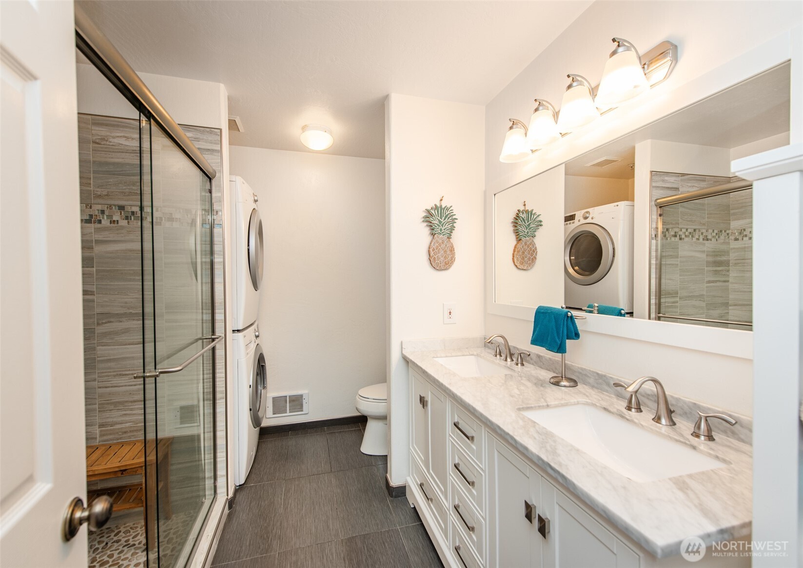 331 Maple Grove Road, Unit 2 Port Angeles, WA 98363 - Photo 8 of 39
