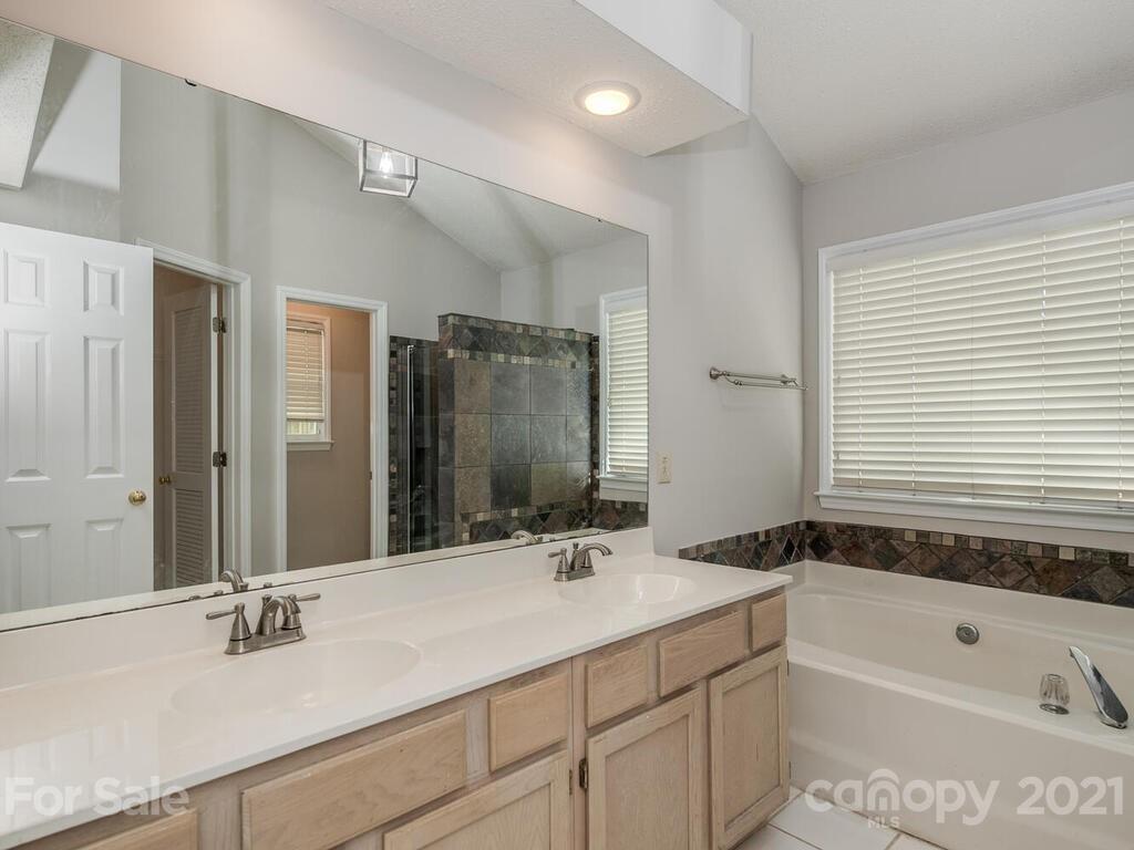 7705 Trotter Road Charlotte, NC 28216 - Photo 13 of 27 Gallery Image 13