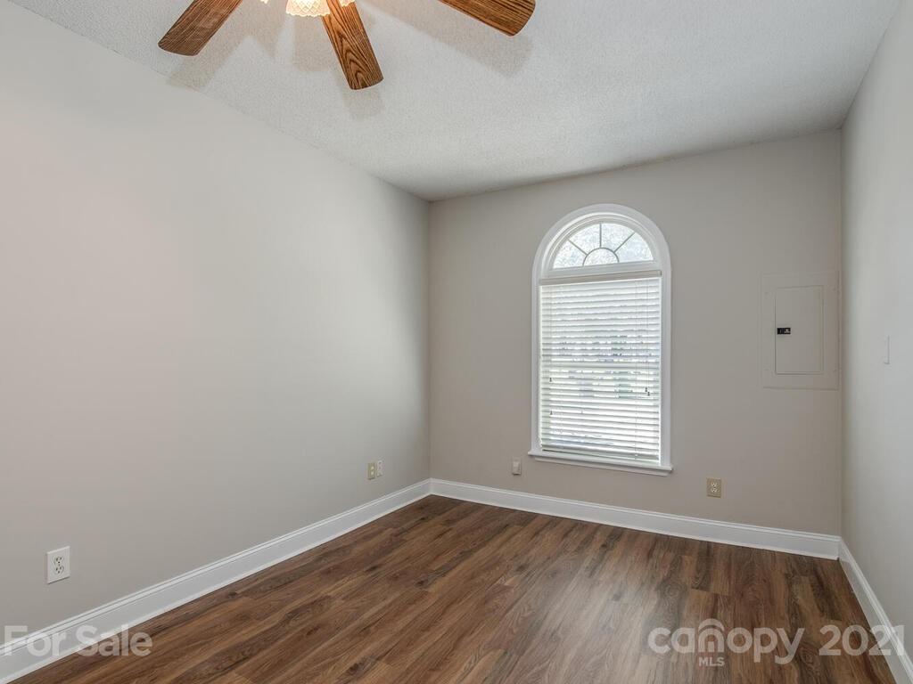 7705 Trotter Road Charlotte, NC 28216 - Photo 20 of 27 Gallery Image 20