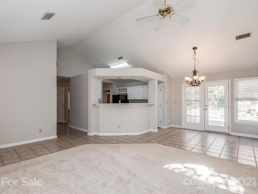 7705 Trotter Road Charlotte, NC 28216 - Photo 6 of 27 Gallery Image 6